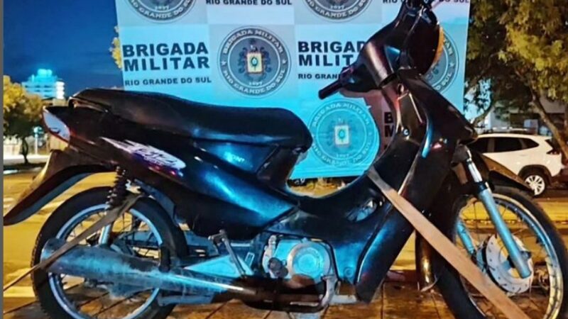 Pelotão de Motos do CRBM realiza prisão por adulteração de sinal identificador em Capão da Canoa  