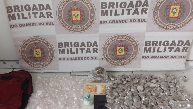 HOMEM É PRESO COM MAIS DE 300 PORÇÕES DE DROGAS EM CIDREIRA 