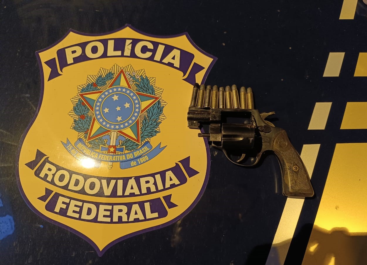 PRF prende homem por porte ilegal de arma de fogo na Freeway em Santo Antônio da Patrulha 