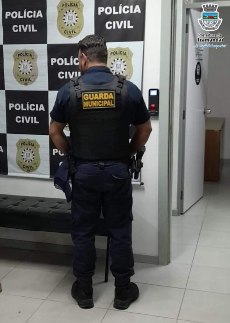 Guarda Municipal de Tramandaí prende homem que mantinha mulher e filho em cárcere privado