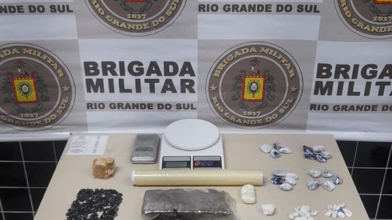 BM prende homem com arma e drogas em Tramandaí