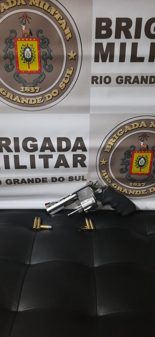 Homem é preso por porte ilegal de arma em Santo Antônio da Patrulha