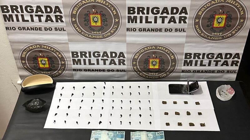 Em ação rápida BM prende dupla por roubo e tráfico de drogas em Torres