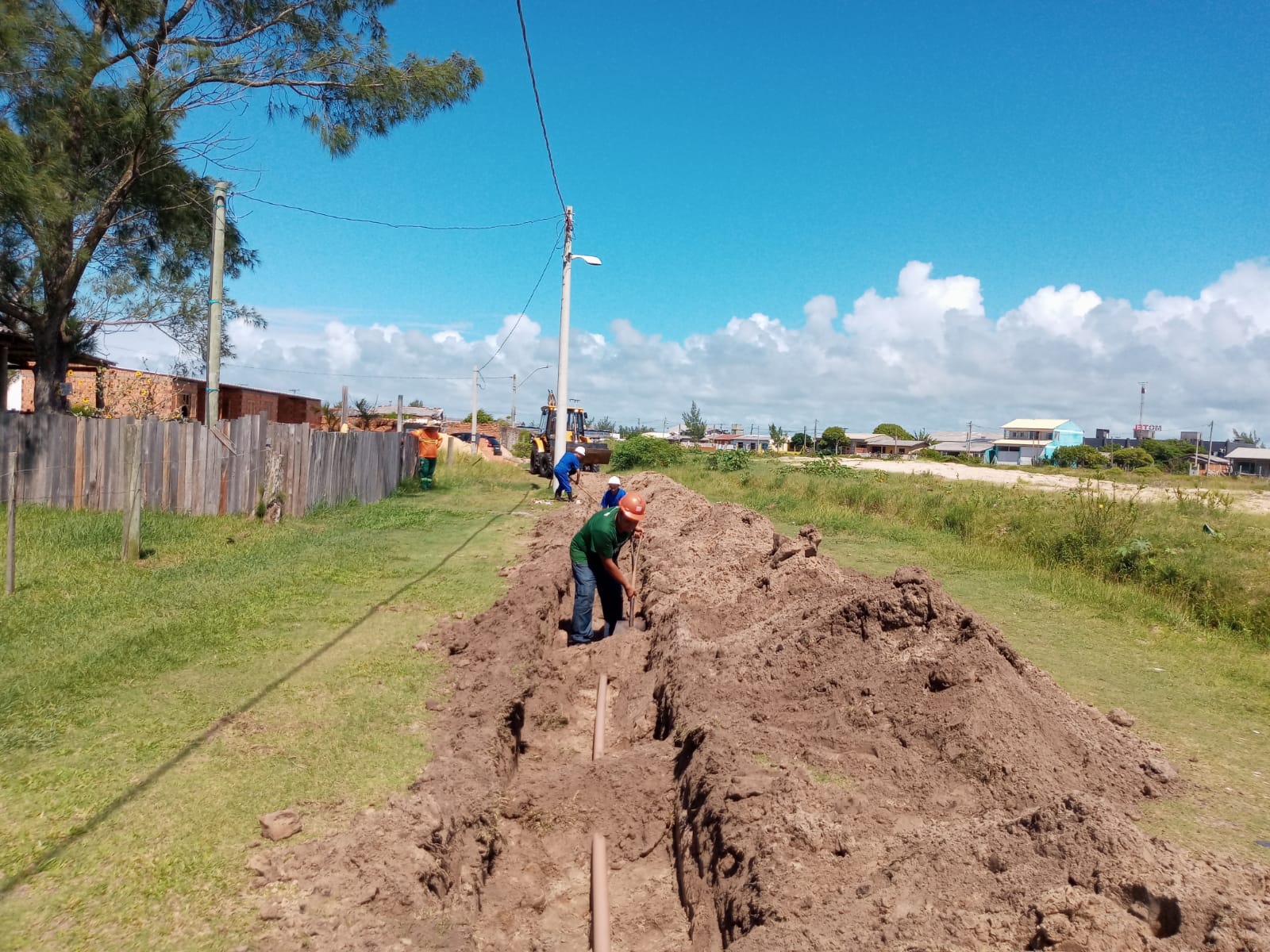 Parceria entre Corsan e comunidade leva novas ligações de água ao bairro Sindipolo em  Balneário Pinhal