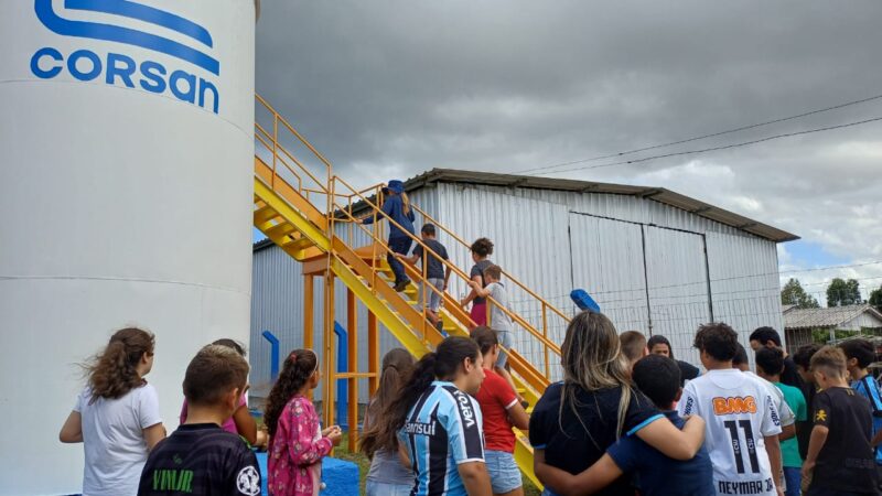 Programa Portas Abertas recebe estudantes em estação de tratamento de água para visitação no Litoral Norte  