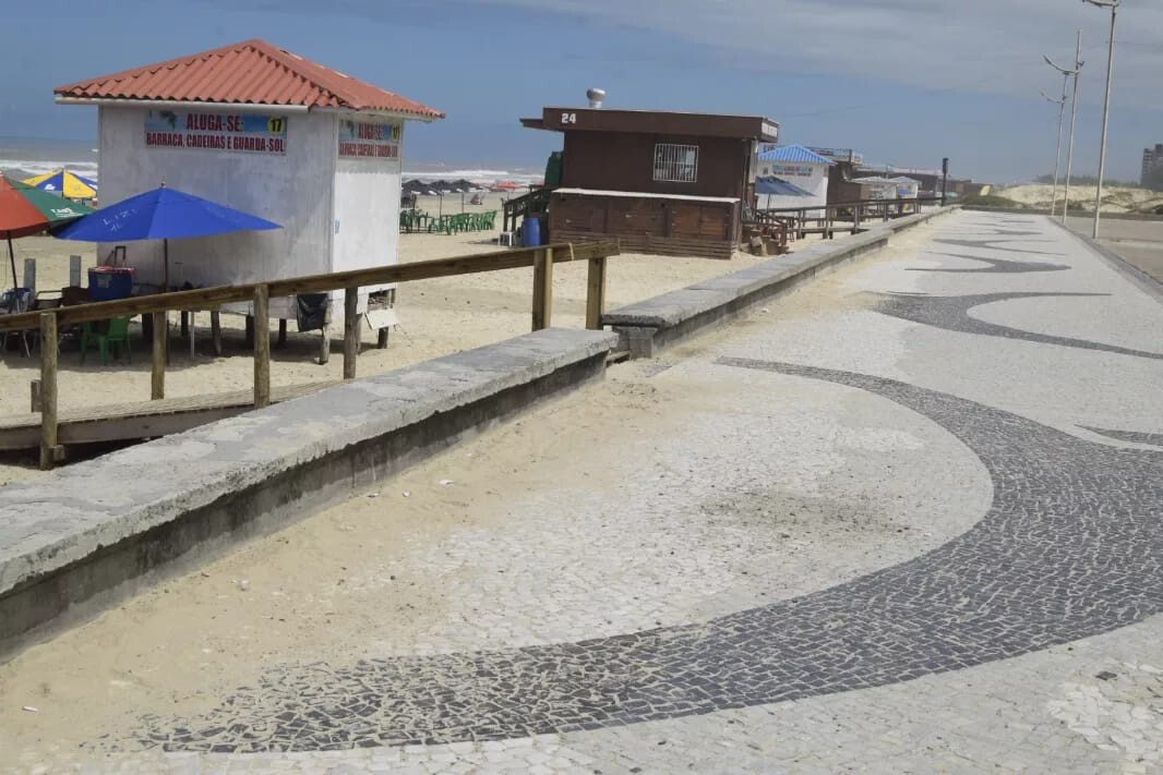 Revitalização do calçadão da beira-mar de Capão da Canoa está em fase final  