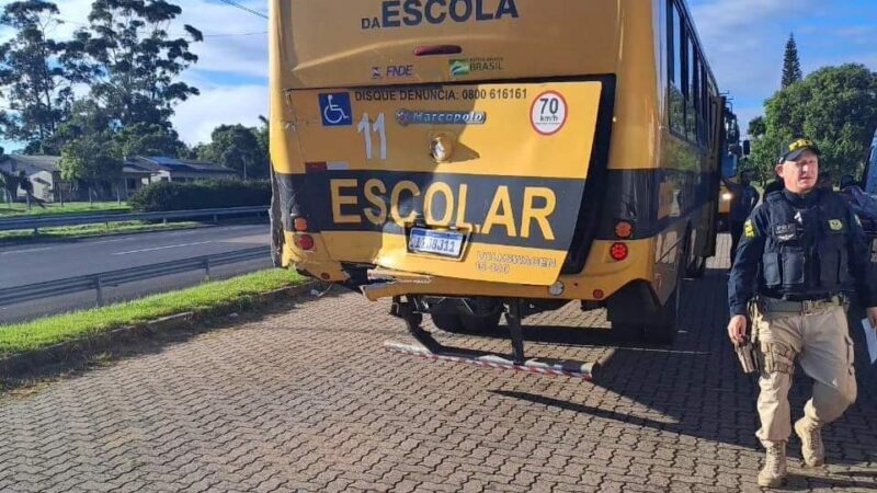 Prefeitura de Osório emite nota de esclarecimento sobre acidente envolvendo caminhão e ônibus escolar