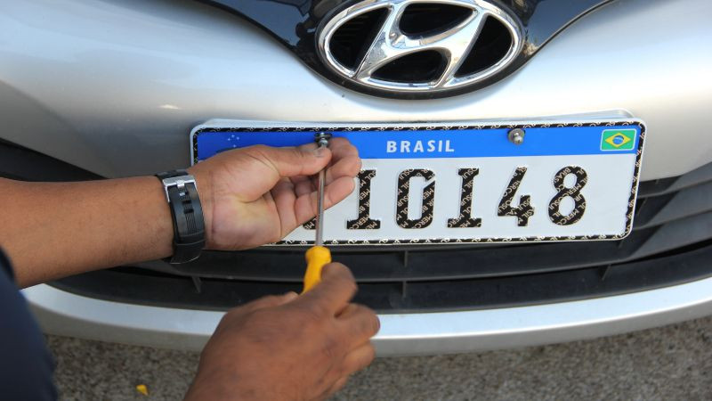 Gratuidade na autorização para troca de placas perdidas na enchente