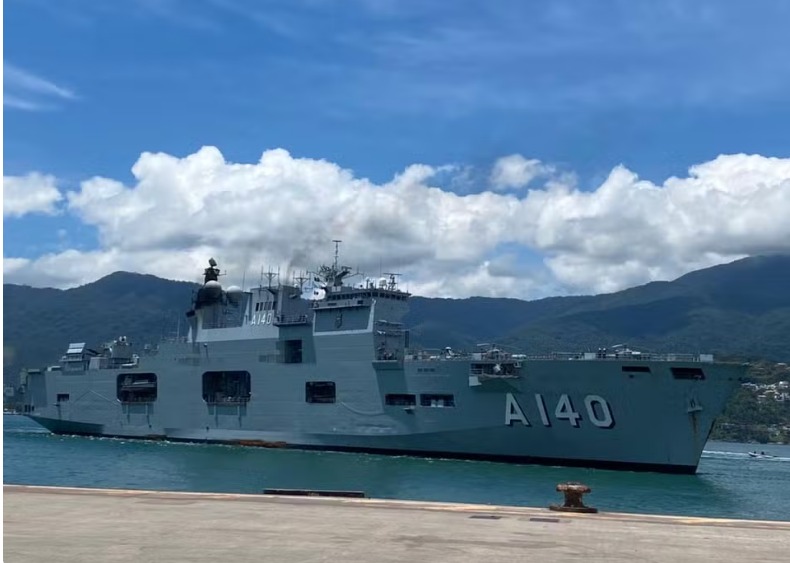 Marinha envia nesta quarta maior navio de guerra da América Latina para ajudar população do Rio Grande do Sul