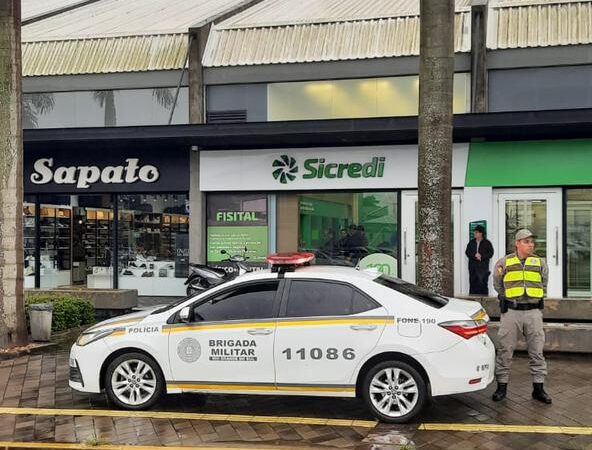 8° BPM intensifica ações de policiamento em áreas bancárias e comerciais e Santo Antônio da Patrulha