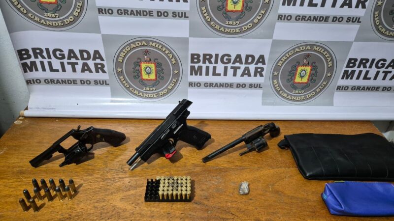 8º BPM prende armados, possíveis envolvidos em homicídio em Balneário Pinhal