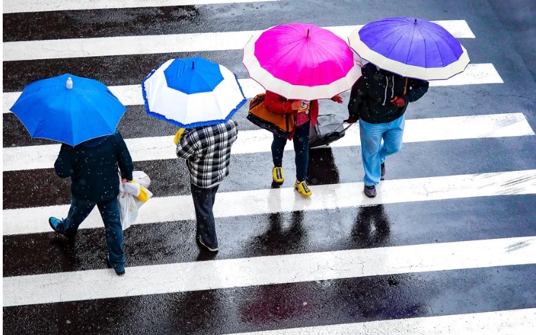 FRENTE FRIA TRAZ CHUVA DE VOLTA NESTE INÍCIO DE SEMANA