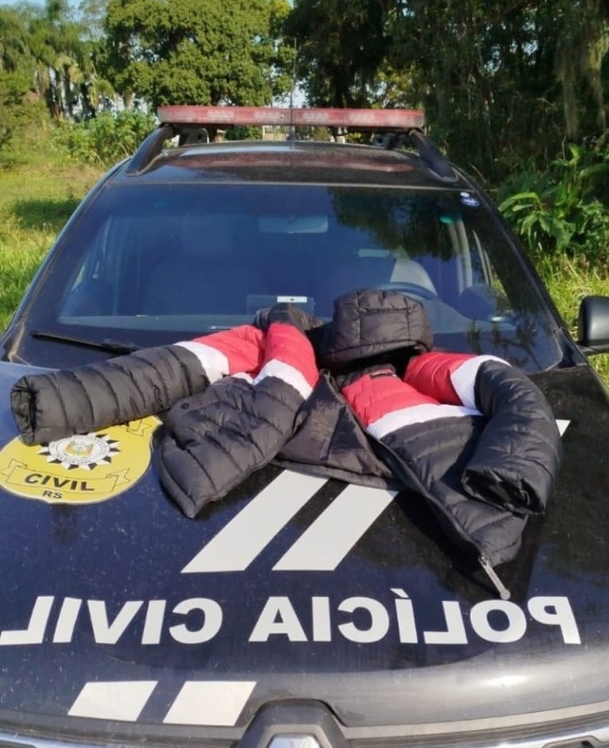 PC E BM PRENDEM HOMEM EM FLAGRANTE POR FURTO DE VEÍCULO EM TERRA DE AREIA