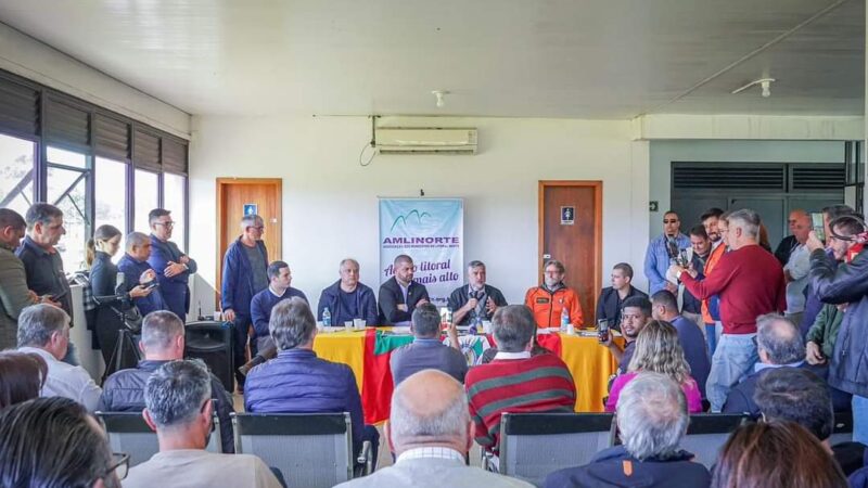 Em Torres, Ministro Pimenta trata da expansão do Aeroporto de Torres durante reunião com lideranças regionais