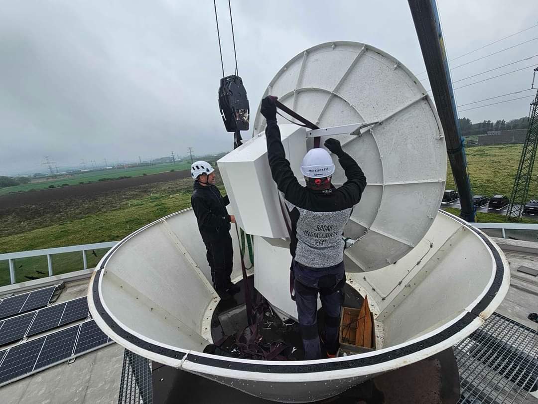 Equipamento do radar meteorológico chega ao Brasil