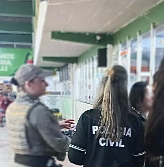 Polícia Civil e BM realizam orientações à comunidade sobre a legislação de violência domestica em Osório