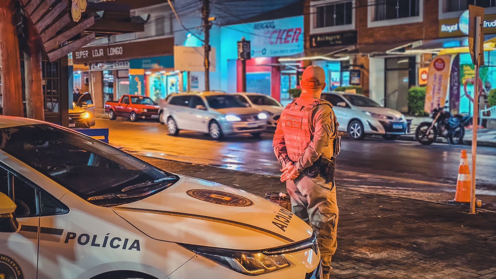 Homem é preso com arma por tentativa de roubo a veículo em Três Cachoeiras