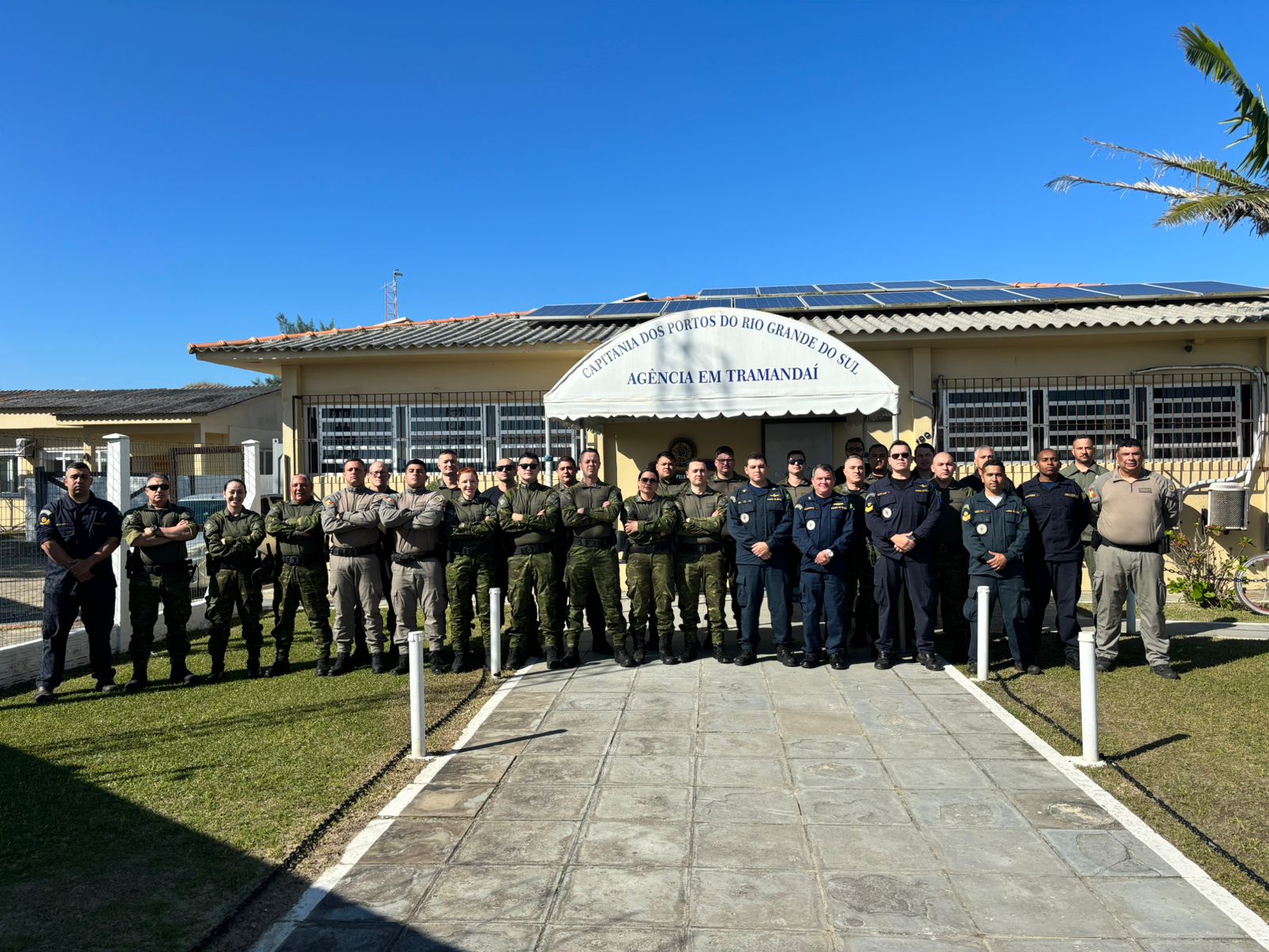 Policiais Militares do Comando Ambiental da Brigada Militar participam de curso para condução de embarcação e moto-aquática em Tramandaí