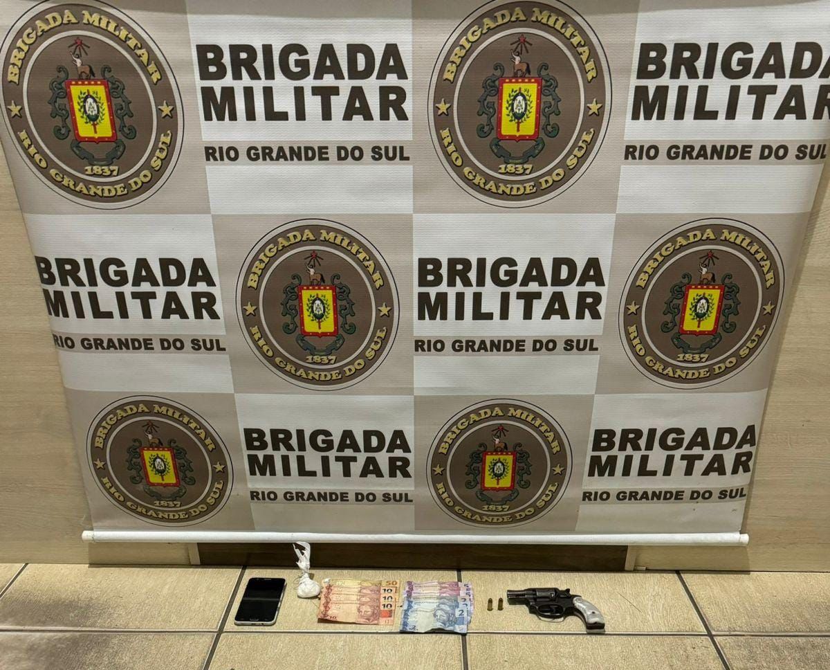 Homem é preso com arma e drogas em Santo Antônio da Patrulha