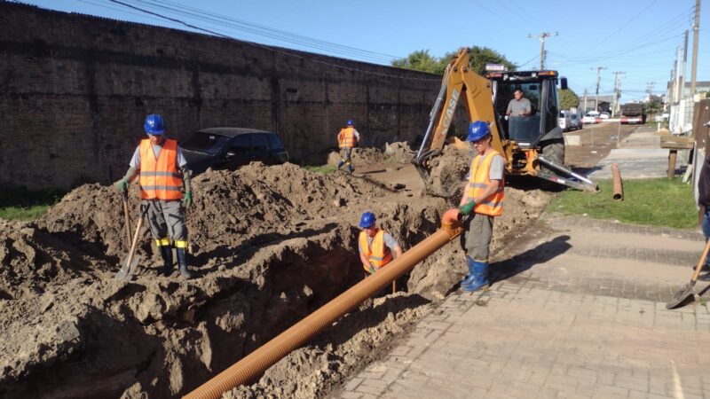 Coleta de esgoto doméstico, com investimento de R$ 2,7 milhões, vai beneficiar 1,5 mil pessoas em Imbé