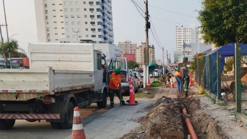 Corsan instala nova rede para melhorar coleta de esgoto no Hospital Tramandaí