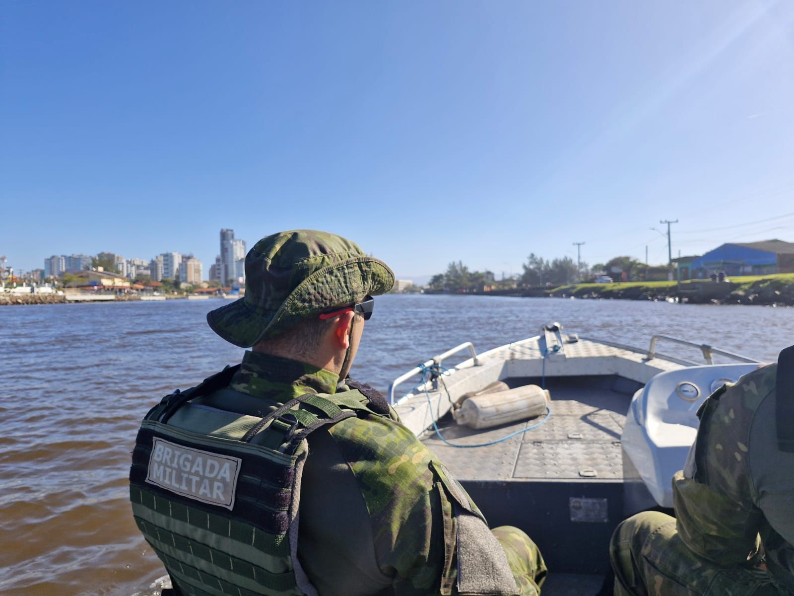 A Brigada Militar, através do 1° BABM, realiza “Operação Embarcada” no Rio Mampituba em Torres