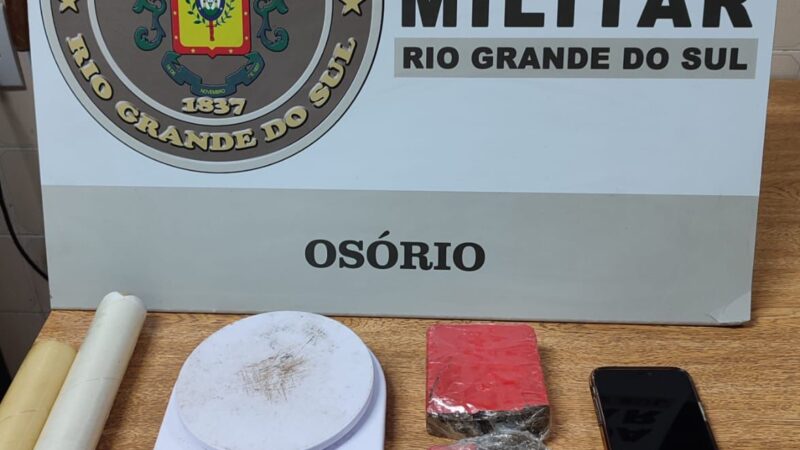 Dupla é presa com drogas em Atlântida Sul