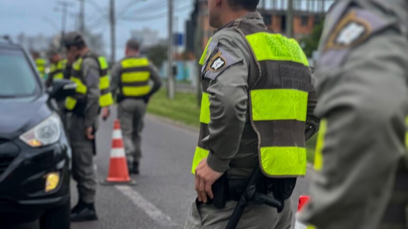 Alunos-soldados da EsFES Osório reforçam o policiamento nas ruas de Capão da Canoa