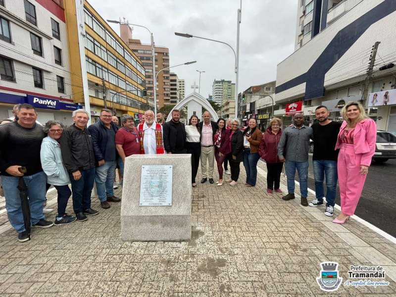 Prefeitura promove inauguração da obra de revitalização do Monumento em memória a Primeira Capela de Tramandaí