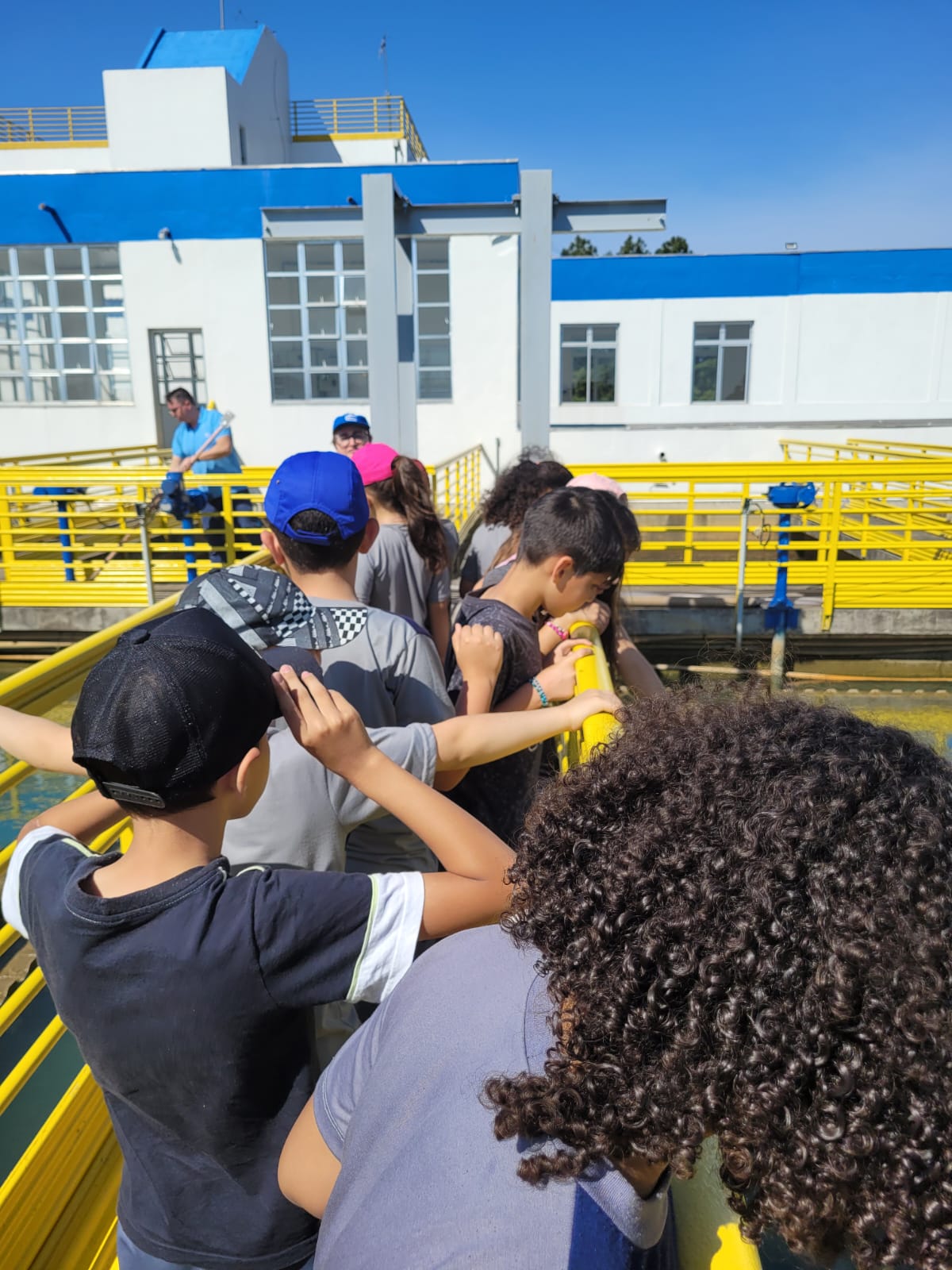 Programa Portas Abertas da Corsan mostra etapas do tratamento da água a estudantes do Litoral Norte