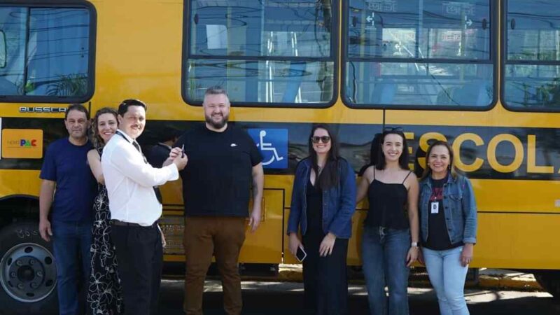 Mais um ônibus novo para atender os estudantes do interior de SAP