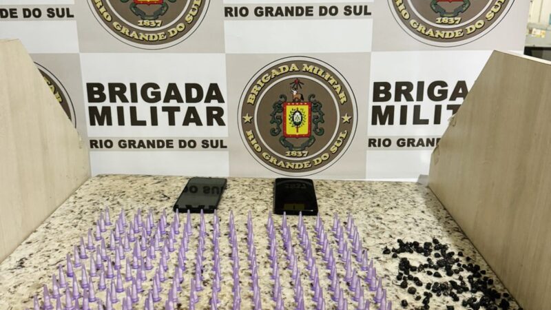 BM apreende duas menores com mais de 400 porções de drogas em Santo Antônio da Patrulha