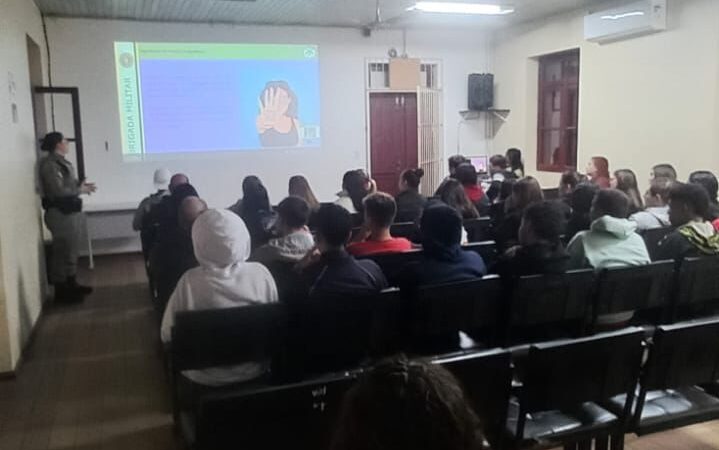 8º BPM promove palestra em escola de Osório no Dia de Luta contra Violência à Mulher