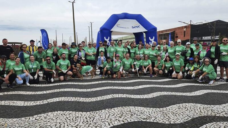 Primeira ação da Semana Conexão Natureza recolhe mais de 130 kg de lixo na Beira-Mar de Tramandaí