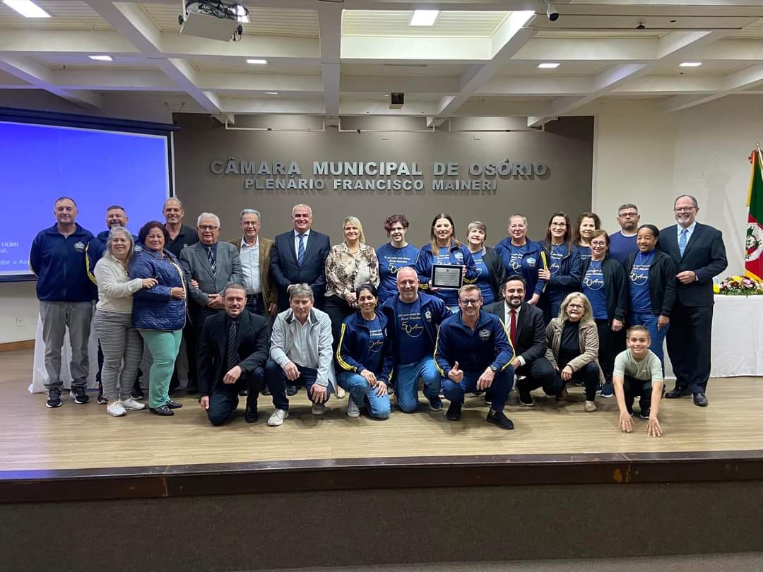 Sessão Solene homenageou os 50 anos da Escola Polivalente