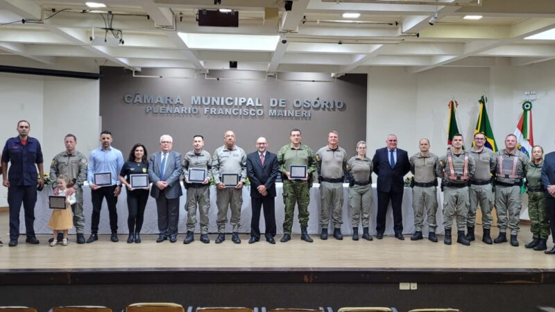 Policiais militares recebem homenagem da Câmara de Osório