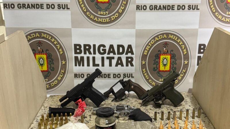 BM prende sete homens e aprende adolescente com armas e drogas em Caraá