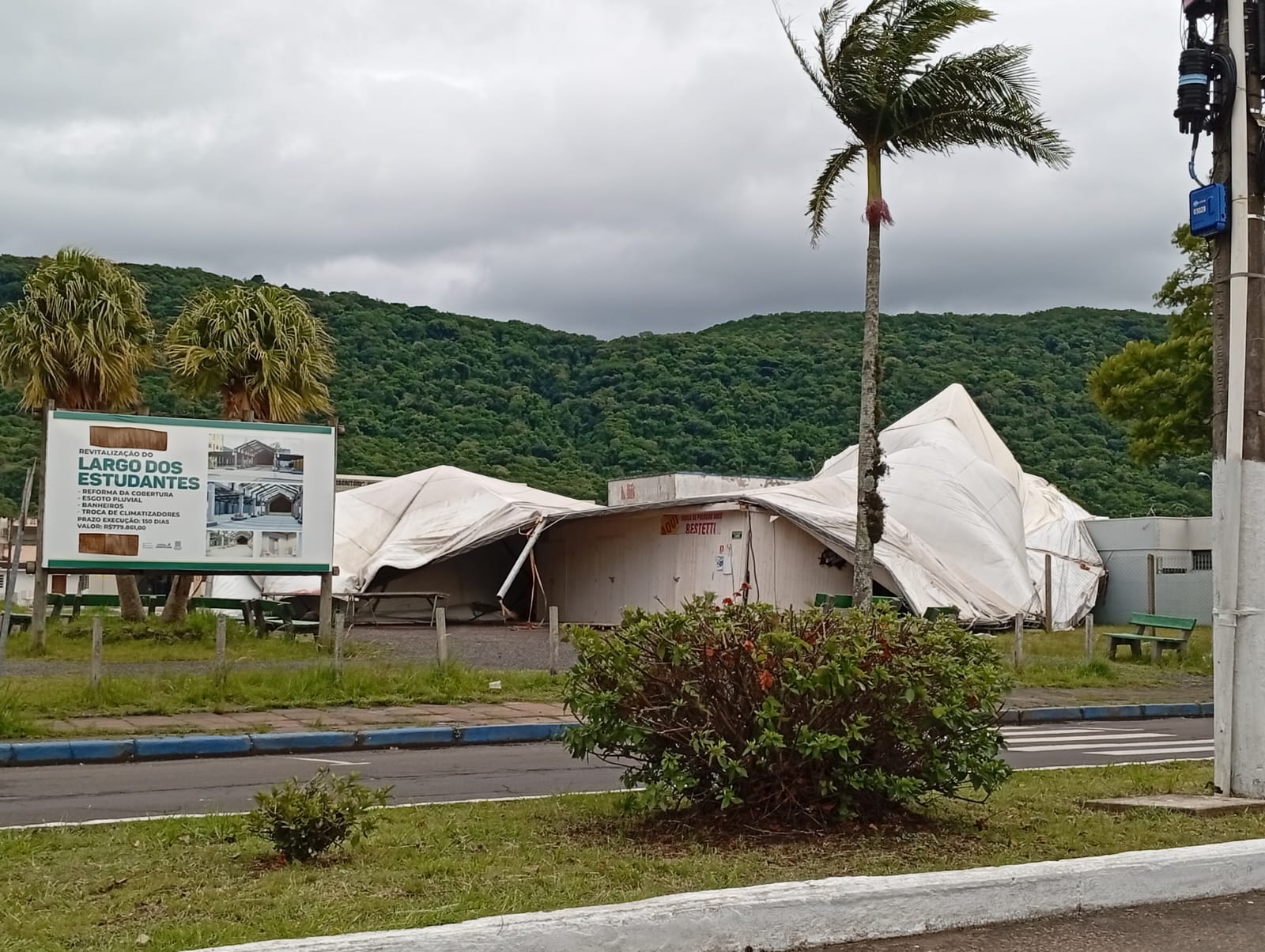 Temporal causa estragos em Osório e afeta estruturas públicas e residências