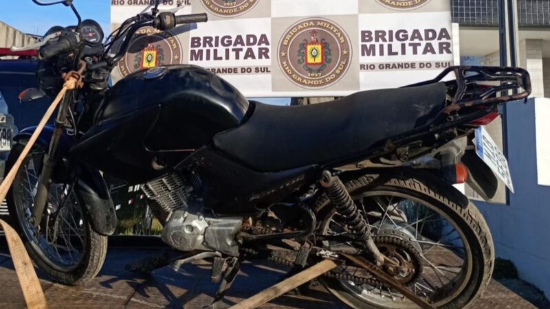 Brigada Militar prende dupla por adulteração de sinal identificador em Tramandaí