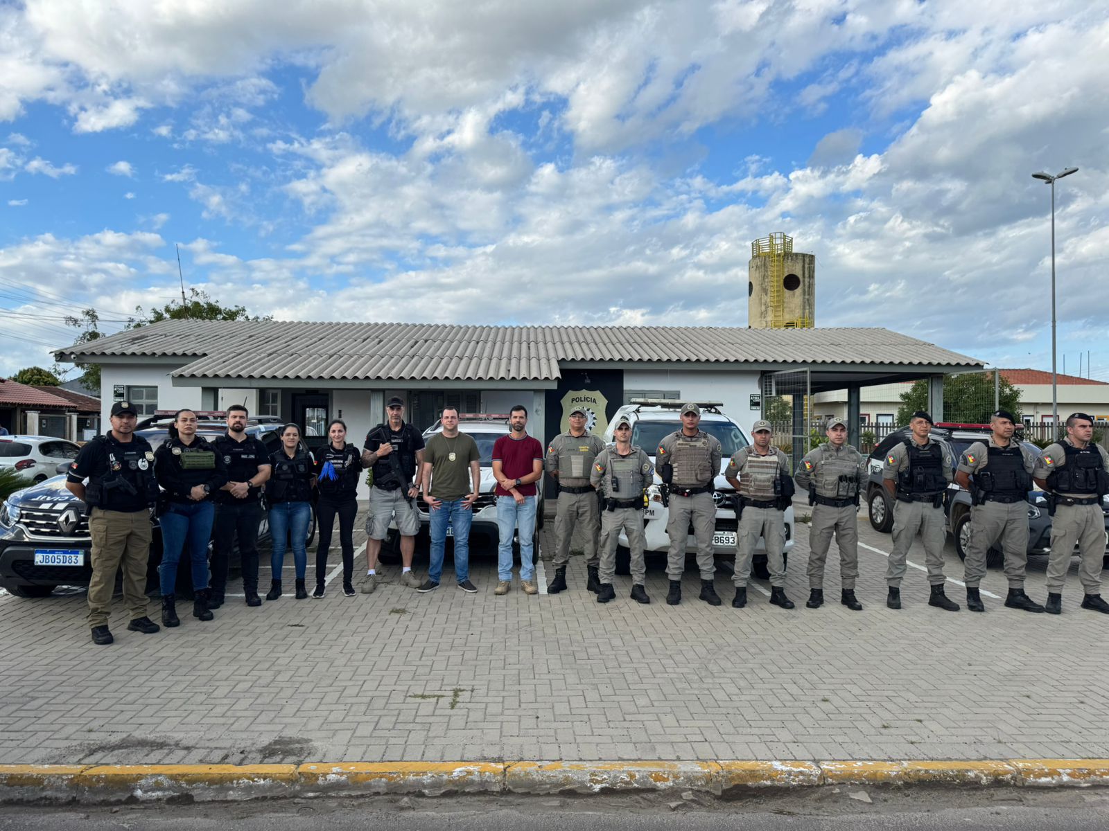 BM e PC realizam operação de saturação no distrito Atlântida Sul em Osório