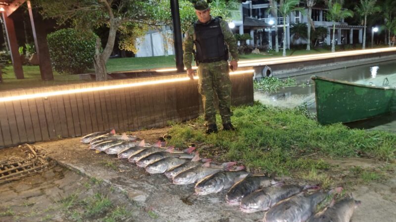 Brigada Militar prende dois indivíduos por pesca irregular no município de Imbé