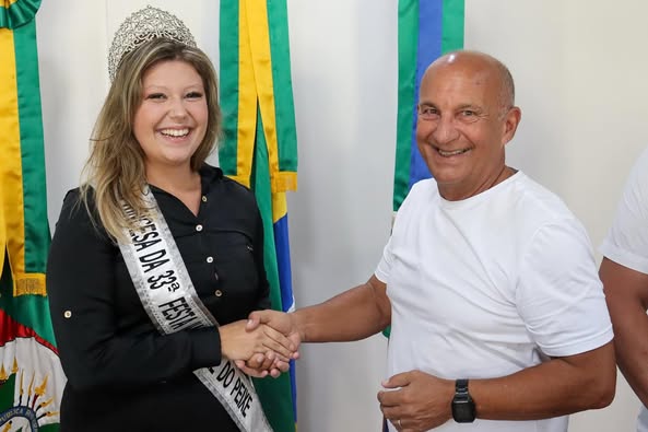 Nova 2ª Princesa da 33ª Festa Nacional do Peixe é Coroada em Tramandaí