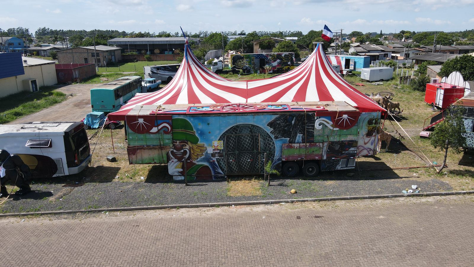 Prefeitura de Osório vai ceder ginásio para circo que teve a lona danificada com o temporal