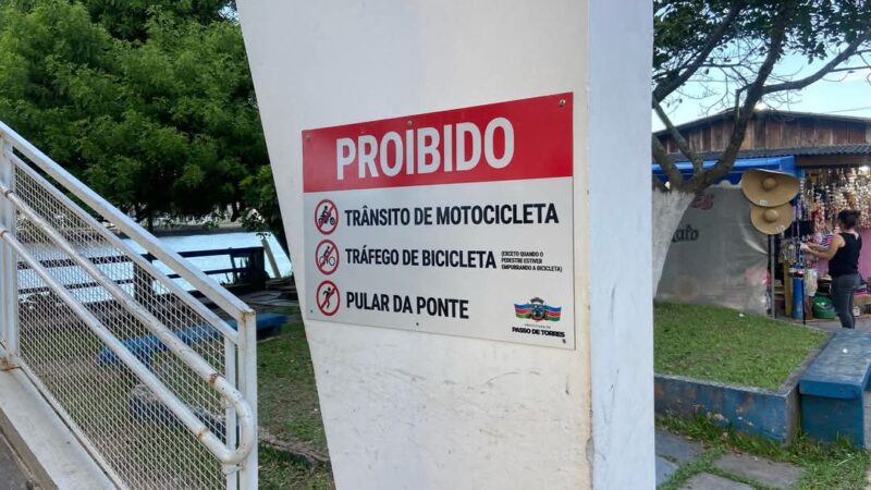 Placas de segurança são instaladas na Ponte Pênsil em Torres