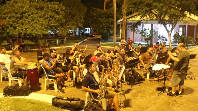 Ensaio ao ar livre da Banda Municipal será na Praça das Carretas nesta terça-feira