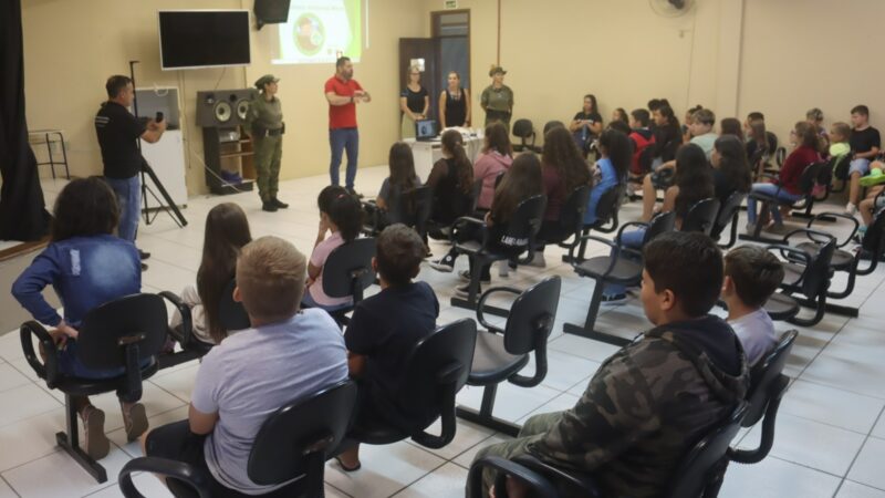 Osório: Alunos da Escola Municipal Osvaldo Amaral participam das atividades do projeto Patrulheiro Ambiental Mirim da Brigada Militar