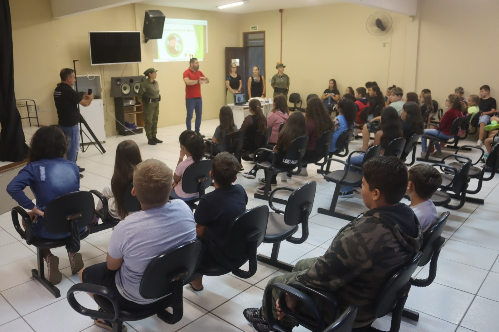 Osório: Alunos da Escola Municipal Osvaldo Amaral participam das atividades do projeto Patrulheiro Ambiental Mirim da Brigada Militar