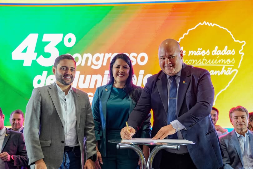 PREFEITO DE IMBÉ ÉBEMPOSSADO COMO VICE-PRESIDENTE DA FAMURS