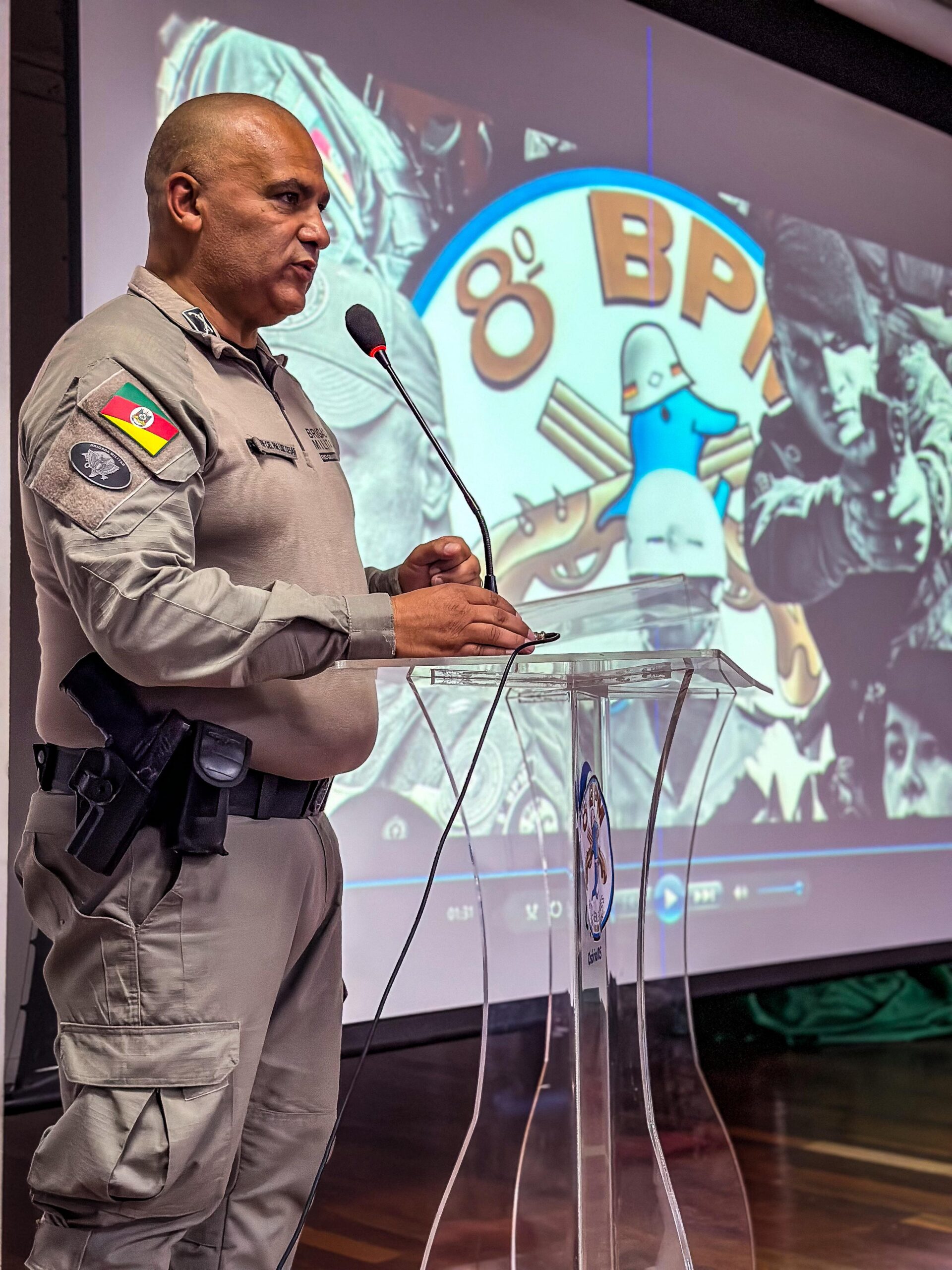 8º BPM entrega comendas e diplomas em cerimônia alusiva ao seu aniversário
