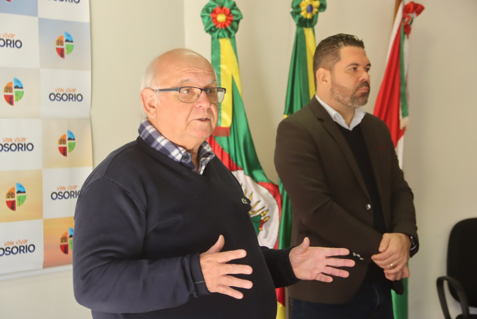Educar Osório é oficializado: Prefeitura entrega certificados a colaboradores das escolas